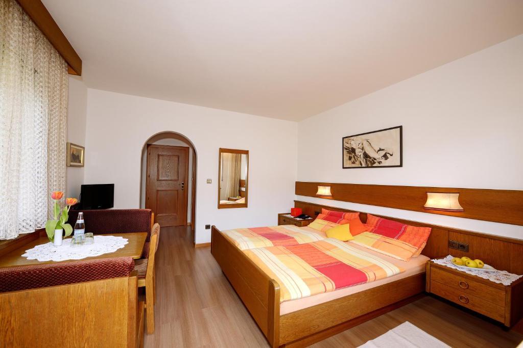 Apparthotel Taufenbrunn Parcines Exterior foto